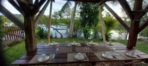 Table du repas sous la cabane